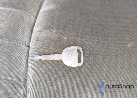 1998 Buick Century Custom z USA, uszkodzony, nr VIN 2G4WS52M2W1561620